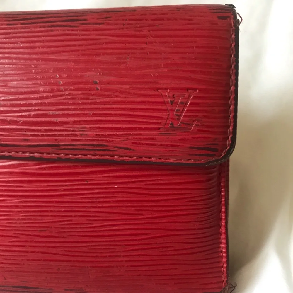 Louis Vuitton Epi wallet